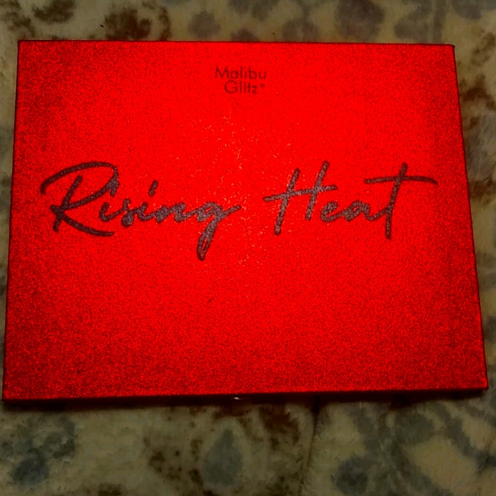 Rising heat makeup pallet